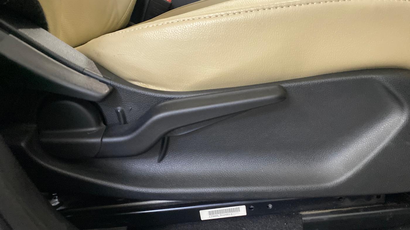 2022 Honda City 1.5L I-VTEC ZX CVT, Petrol, Automatic, 76,464 km, Driver Side Adjustment Panel
