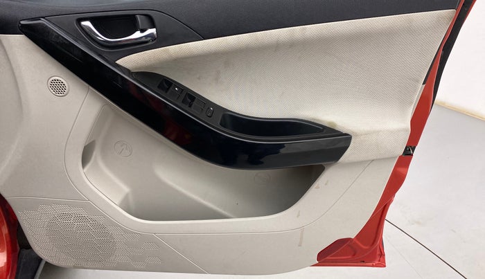 2021 Tata NEXON XZA PLUS PETROL, Petrol, Automatic, 10,453 km, Driver Side Door Panels Control