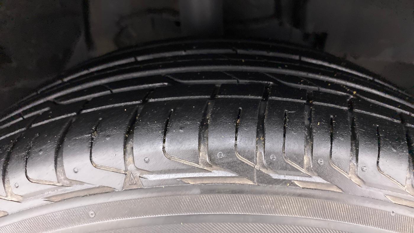 2021 Tata NEXON XZA PLUS PETROL, Petrol, Automatic, 10,453 km, Right Front Tyre Tread