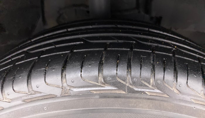 2021 Tata NEXON XZA PLUS PETROL, Petrol, Automatic, 10,453 km, Right Front Tyre Tread