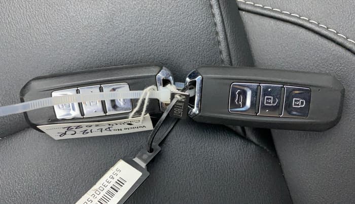 2019 MG HECTOR SHARP 1.5 DCT PETROL, Petrol, Automatic, 30,917 km, Key Close Up