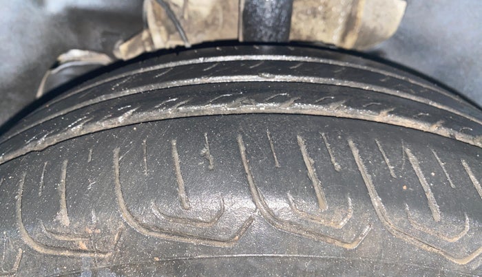 2022 Tata TIGOR XZ PLUS CNG, CNG, Manual, 33,245 km, Left Front Tyre Tread