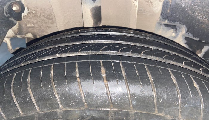 2022 Tata TIGOR XZ PLUS CNG, CNG, Manual, 33,245 km, Right Rear Tyre Tread