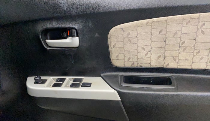 2014 Maruti Wagon R 1.0 VXI, Petrol, Manual, 58,574 km, Driver Side Door Panels Control