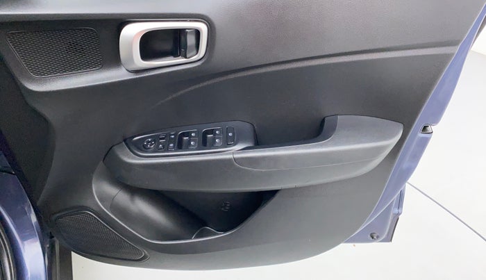 2019 Hyundai VENUE 1.0L Turbo GDI SX MT, Petrol, Manual, 18,246 km, Driver Side Door Panels Control