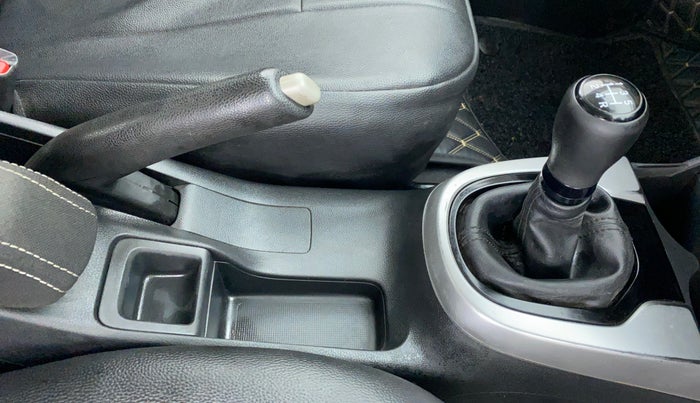 2019 Honda WR-V 1.2 i-VTEC VX MT, Petrol, Manual, 38,273 km, Gear Lever