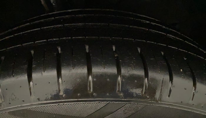 2021 Toyota Glanza G, Petrol, Manual, 14,278 km, Left Front Tyre Tread