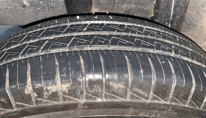 2024 Renault TRIBER RXL MT, Petrol, Manual, 17,563 km, Right Rear Tyre Tread