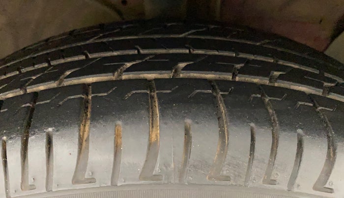 2018 Hyundai Creta SX PLUS 1.6 DIESEL, Diesel, Manual, 63,054 km, Right Front Tyre Tread