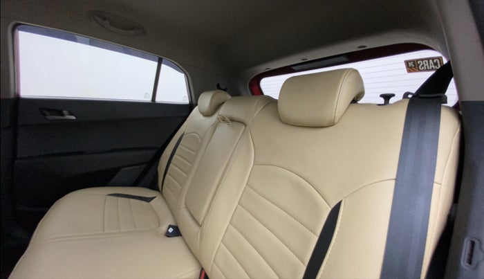2018 Hyundai Creta SX PLUS 1.6 DIESEL, Diesel, Manual, 63,054 km, Right Side Rear Door Cabin