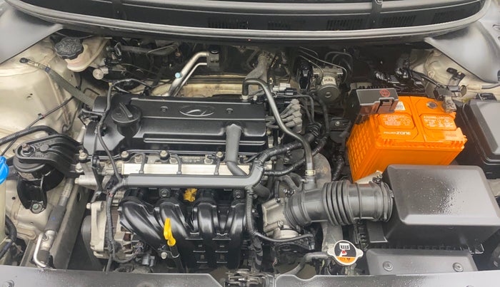 2017 Hyundai Elite i20 ASTA 1.2, Petrol, Manual, 1,03,531 km, Engine View