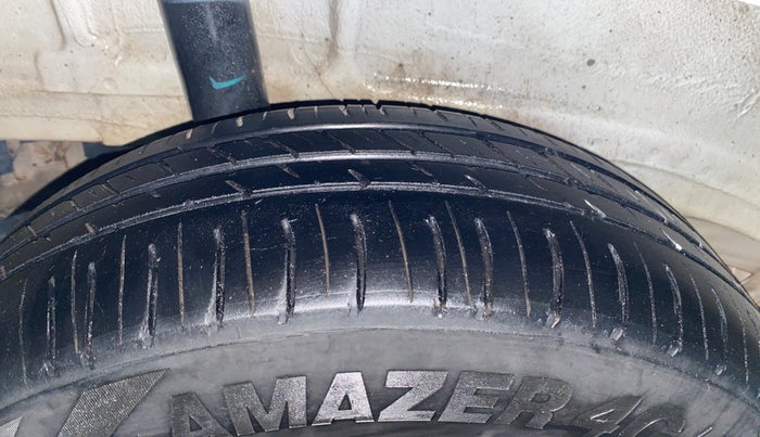 2021 Maruti New Wagon-R LXI 1.0, Petrol, Manual, 80,319 km, Right Rear Tyre Tread