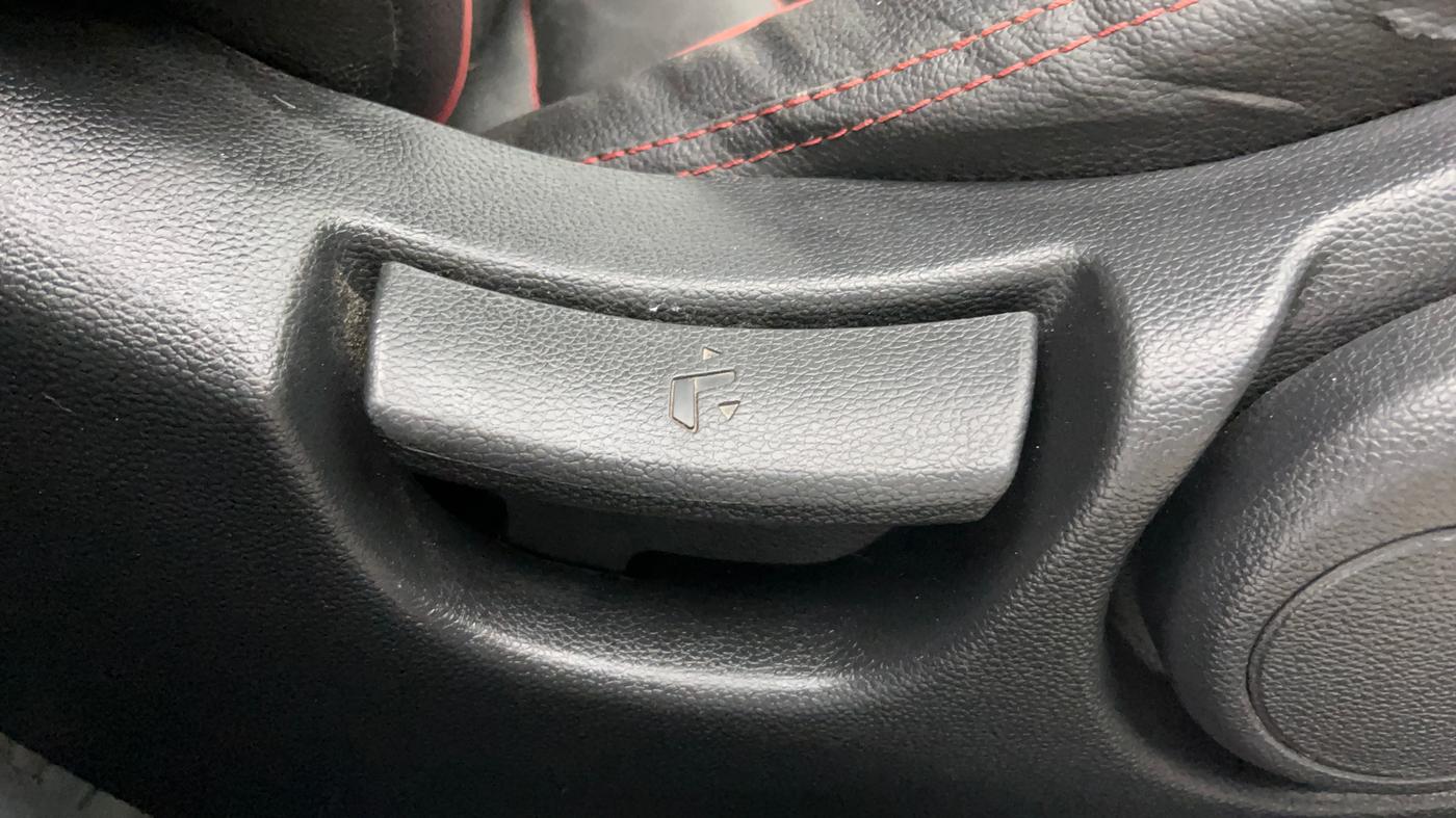 2018 Hyundai Elite i20 ASTA 1.2 DUAL TONE, Petrol, Manual, 75,197 km, Driver Side Adjustment Panel