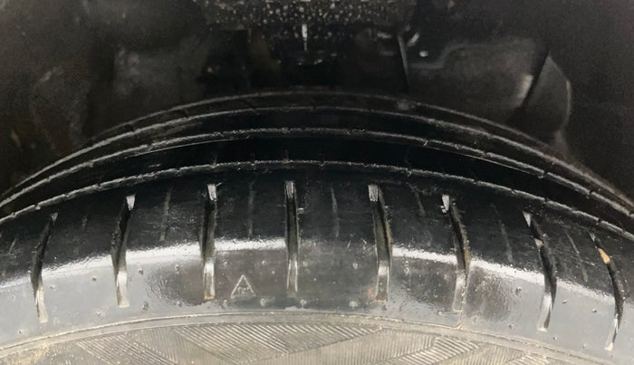 2018 Hyundai Elite i20 ASTA 1.2 DUAL TONE, Petrol, Manual, 75,068 km, Right Front Tyre Tread