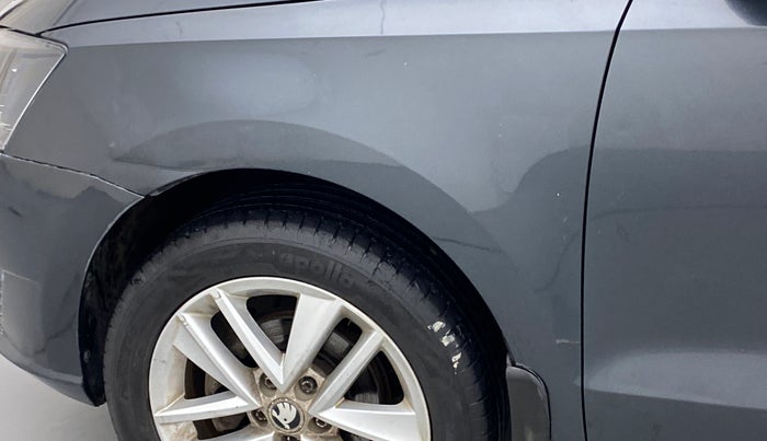 2017 Skoda Rapid 1.6 MPI STYLE AT, Petrol, Automatic, 36,023 km, Left fender - Slightly dented