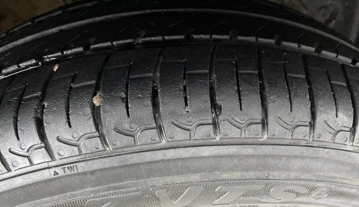 2020 Hyundai NEW SANTRO SPORTZ 1.1, Petrol, Manual, 20,422 km, Right Front Tyre Tread