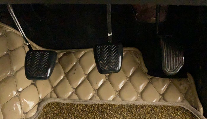 2016 Toyota Corolla Altis J+ PETROL, Petrol, Manual, 91,919 km, Pedals