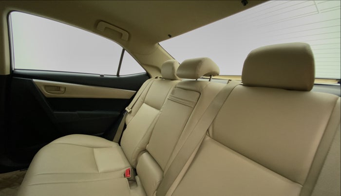 2016 Toyota Corolla Altis J+ PETROL, Petrol, Manual, 91,919 km, Right Side Rear Door Cabin