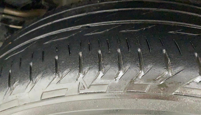 2016 Toyota Corolla Altis J+ PETROL, Petrol, Manual, 91,919 km, Left Rear Tyre Tread