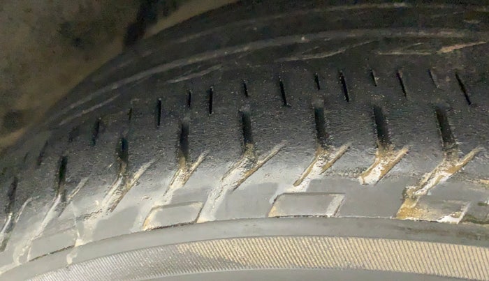 2016 Toyota Corolla Altis J+ PETROL, Petrol, Manual, 91,919 km, Right Front Tyre Tread