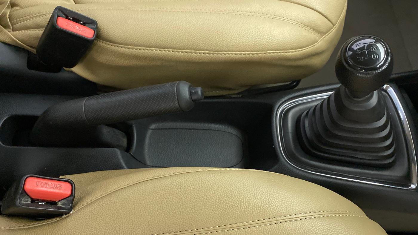 2019 Honda Amaze 1.2L I-VTEC E, Petrol, Manual, 44,095 km, Gear Lever