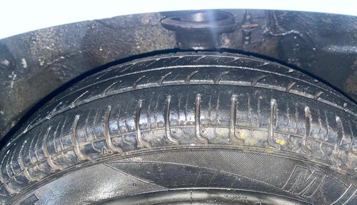 2014 Maruti Alto 800 LXI, Petrol, Manual, 18,579 km, Left Front Tyre Tread