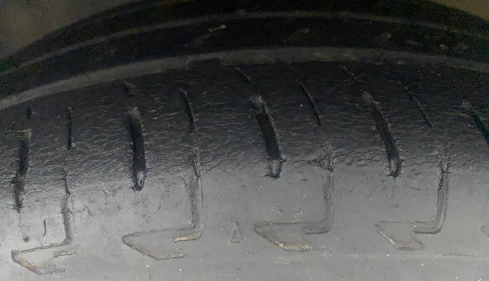 2020 Maruti IGNIS ZETA 1.2 AMT, Petrol, Automatic, 66,553 km, Left Front Tyre Tread