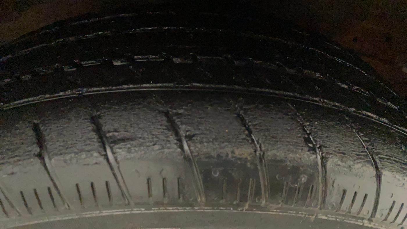 2013 Maruti Ertiga VXI CNG, CNG, Manual, 74,344 km, Right Rear Tyre Tread