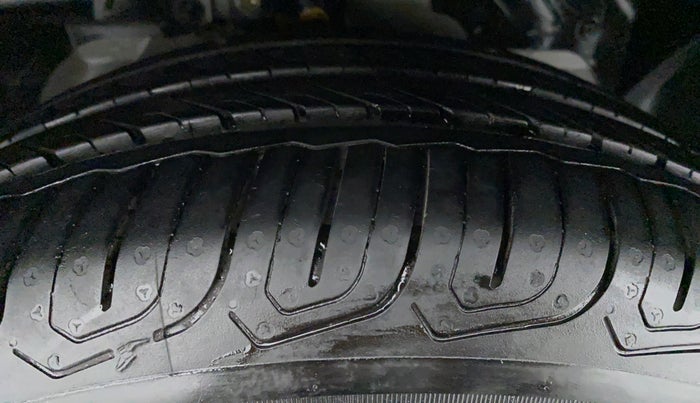 2018 Ford FREESTYLE TITANIUM 1.5 TDCI, Diesel, Manual, 28,910 km, Right Front Tyre Tread