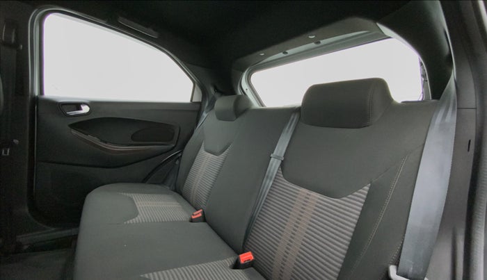 2018 Ford FREESTYLE TITANIUM 1.5 TDCI, Diesel, Manual, 28,910 km, Right Side Rear Door Cabin