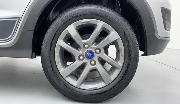 2018 Ford FREESTYLE TITANIUM 1.5 TDCI, Diesel, Manual, 28,910 km, Left Rear Wheel