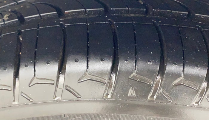2017 Honda Jazz 1.2L I-VTEC V AT, Petrol, Automatic, 76,787 km, Left Rear Tyre Tread