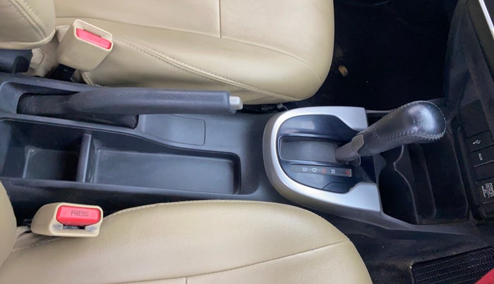 2017 Honda Jazz 1.2L I-VTEC V AT, Petrol, Automatic, 76,787 km, Gear Lever