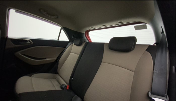2016 Hyundai Elite i20 ASTA 1.2 (O), Petrol, Manual, 1,15,665 km, Right Side Rear Door Cabin