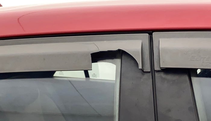 2016 Hyundai Elite i20 ASTA 1.2 (O), Petrol, Manual, 1,15,665 km, Right rear door - Door visor damaged