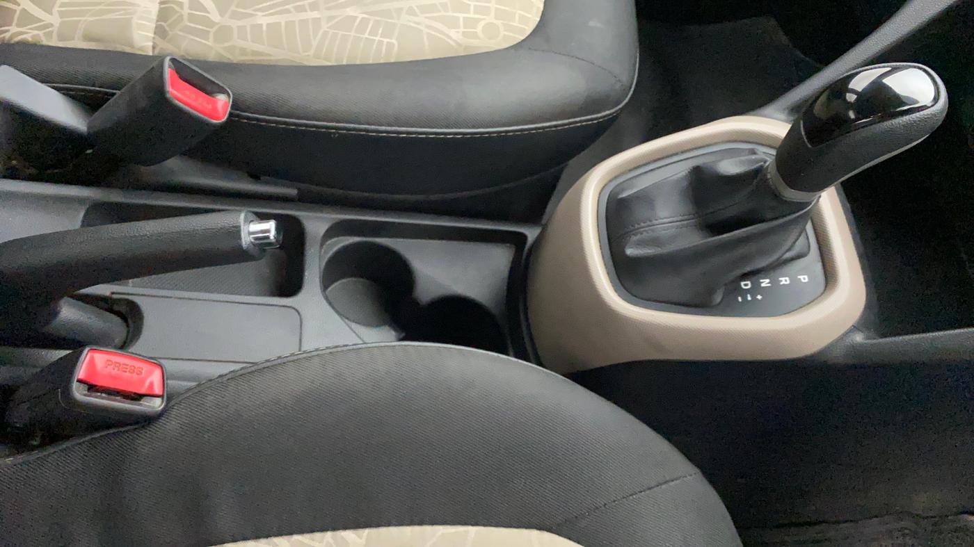 2015 Hyundai Grand i10 ASTA AT 1.2 KAPPA VTVT, Petrol, Automatic, 39,693 km, Gear Lever