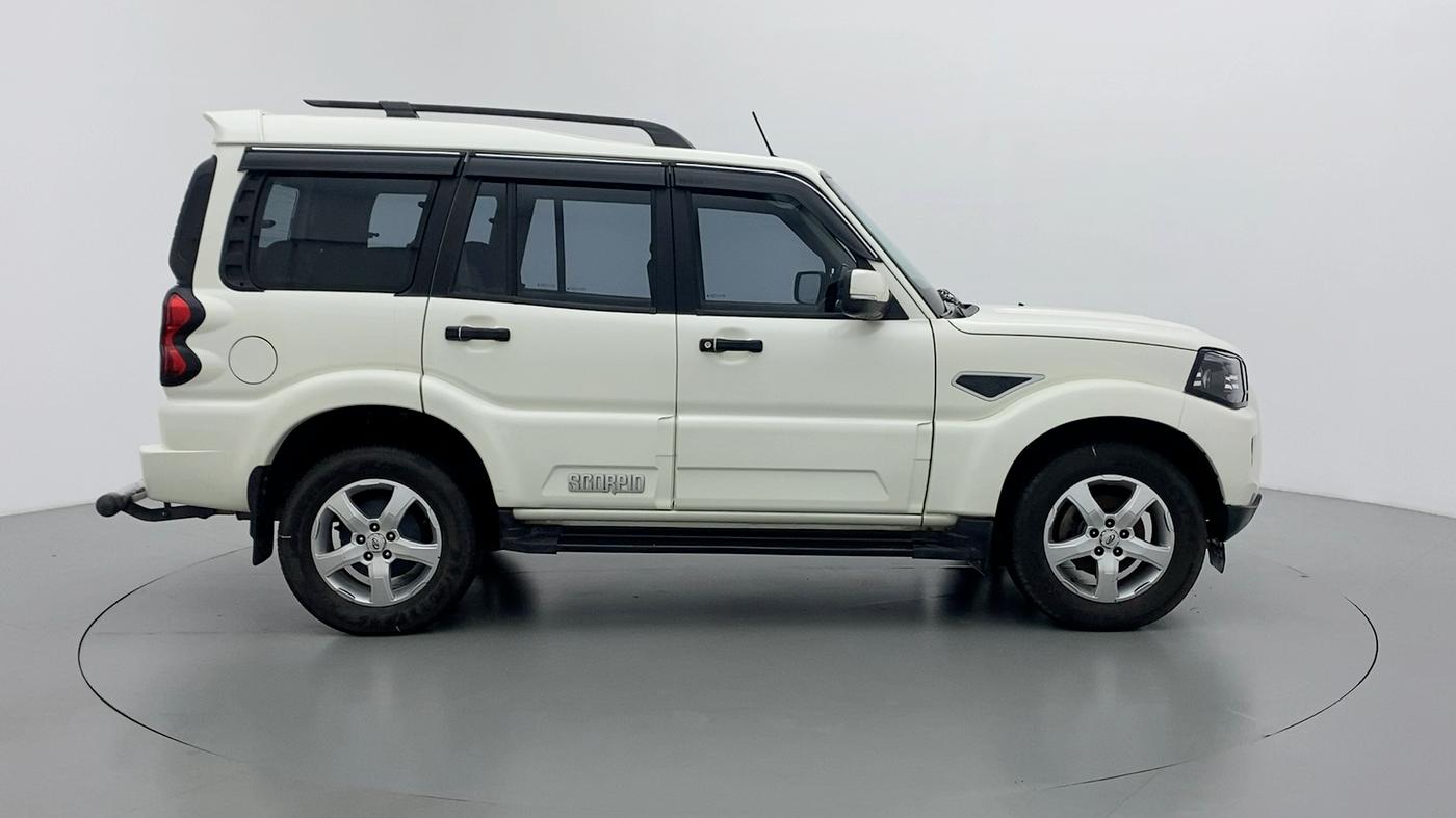 2020 Mahindra Scorpio S11, Diesel, Manual, 32,328 km, Right Side View
