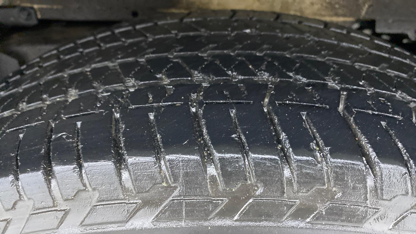 2020 Mahindra Scorpio S11, Diesel, Manual, 32,328 km, Left Rear Tyre Tread