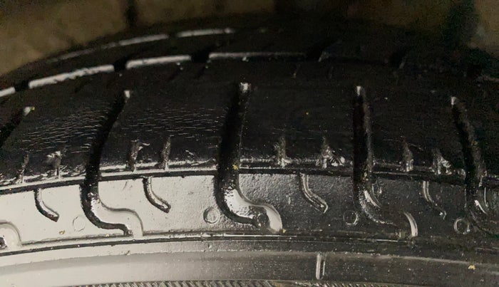 2018 Hyundai Xcent S 1.2, CNG, Manual, 78,166 km, Left Rear Tyre Tread