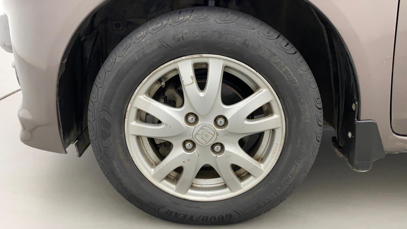 2015 Honda Brio VX AT, Petrol, Automatic, 56,115 km, Left Front Wheel