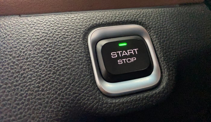 2023 MG HECTOR PLUS SHARP PRO 1.5 TURBO MT 6 STR, Petrol, Manual, 16,692 km, Keyless Start/ Stop Button