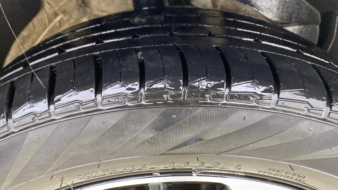 2021 MG HECTOR PLUS SHARP 1.5 PETROL TURBO CVT 6-STR, Petrol, Automatic, 79,593 km, Right Front Tyre Tread