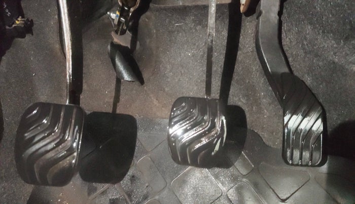 2018 Datsun Redi Go T(O) 1.0, Petrol, Manual, 1,04,773 km, Pedals