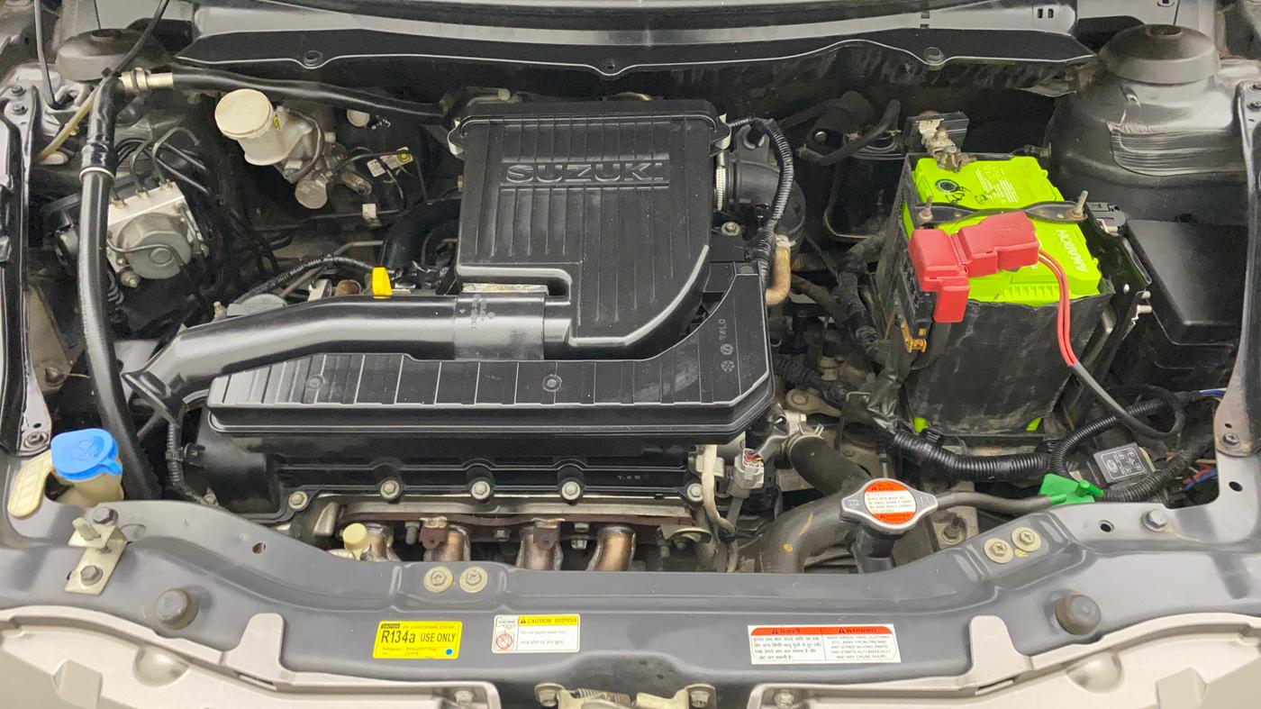 2015 Maruti Swift Dzire ZXI, Petrol, Manual, 1,31,144 km, Open Bonet