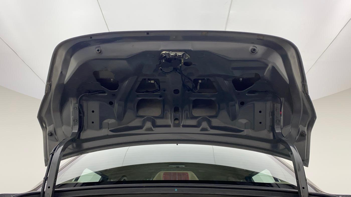 2015 Maruti Swift Dzire ZXI, Petrol, Manual, 1,31,144 km, Boot Door Open