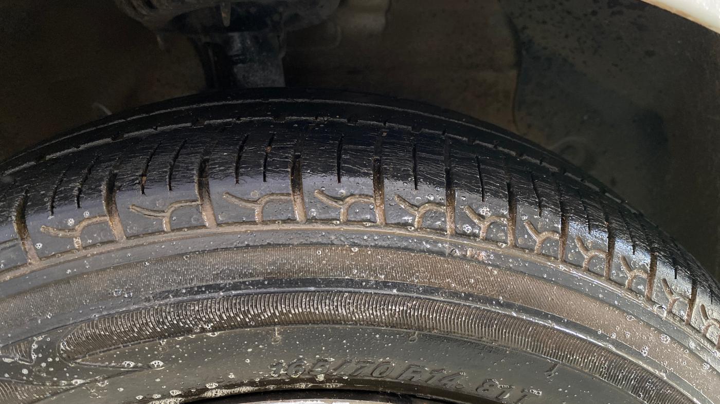 2020 Hyundai NEW SANTRO SPORTZ CNG, CNG, Manual, 27,429 km, Right Front Tyre Tread