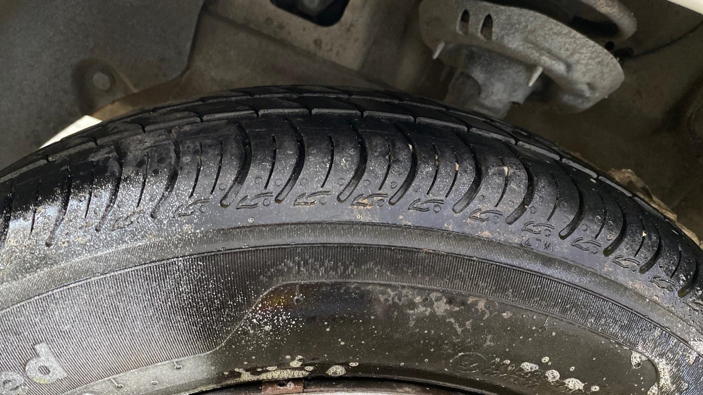 2020 Hyundai NEW SANTRO SPORTZ CNG, CNG, Manual, 27,429 km, Left Front Tyre Tread
