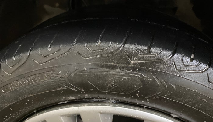 2022 Tata Tiago XZ PLUS CNG, CNG, Manual, 97,929 km, Left Front Tyre Tread