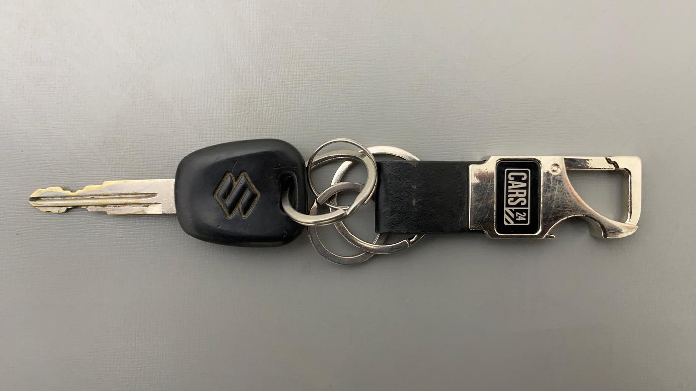 2014 Maruti Alto K10 VXI P, Petrol, Manual, 70,553 km, Key Close Up