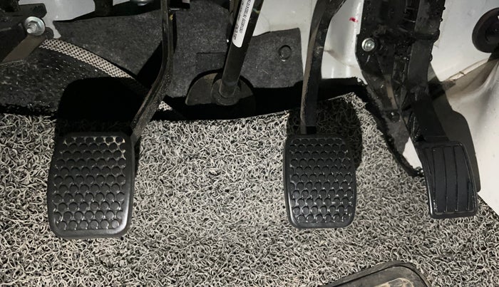 2024 Maruti Eeco 5 STR AC, Petrol, Manual, 4,359 km, Pedals